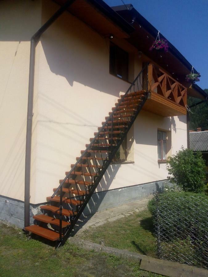 Садиба У Богдана Skole Exteriér fotografie